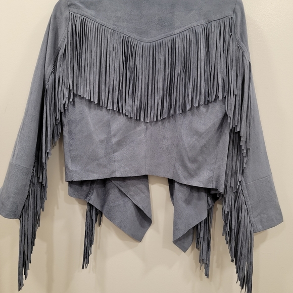 SCOOP vegan suede fringe short, cropped jacket size S, 4 to 6 EUC - Picture 2 of 10